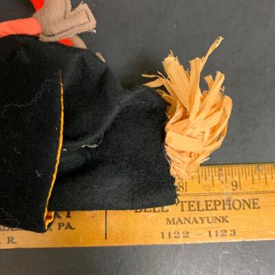 Lot 199: Vintage Halloween: Napco Spaghetti Trim Vase & Flying Witch