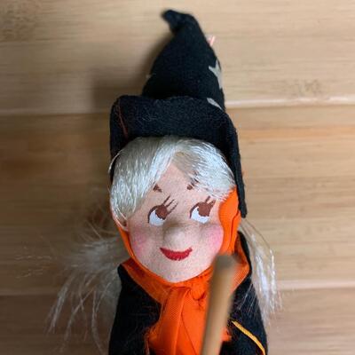 Lot 199: Vintage Halloween: Napco Spaghetti Trim Vase & Flying Witch