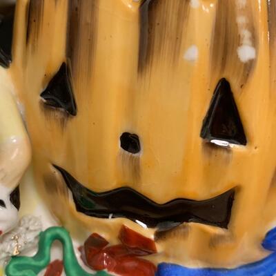 Lot 199: Vintage Halloween: Napco Spaghetti Trim Vase & Flying Witch