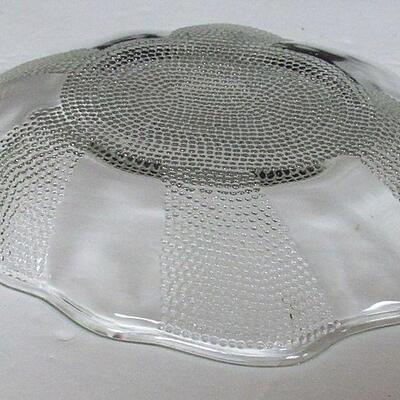 4 Vintage Jeanette Glass Dew Drop Leaf Shaped Dishes