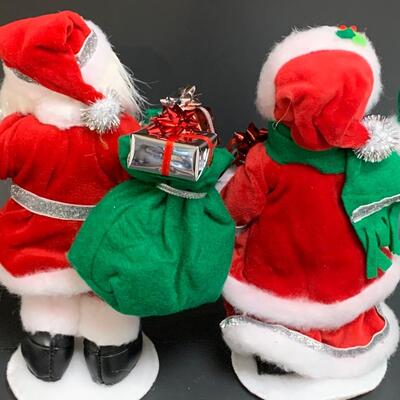 Lot 368 Annalee Dolls: Santa, Elves and More