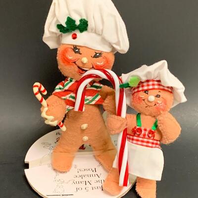 Lot 368 Annalee Dolls: Santa, Elves and More