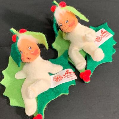 Lot 369 Annalee Dolls: Elves, Snowman and More