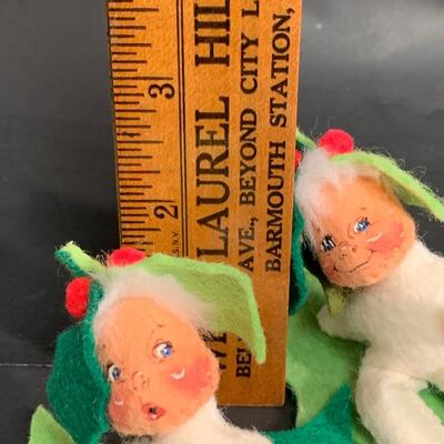 Lot 369 Annalee Dolls: Elves, Snowman and More