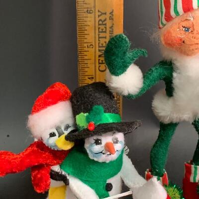 Lot 369 Annalee Dolls: Elves, Snowman and More