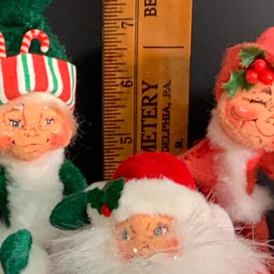 Lot 369 Annalee Dolls: Elves, Snowman and More