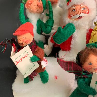 lot 370 Annalee Dolls: Santa, Carolers and More