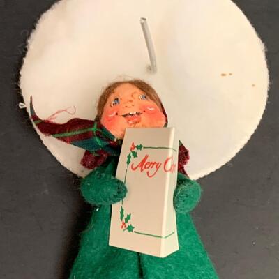 lot 370 Annalee Dolls: Santa, Carolers and More