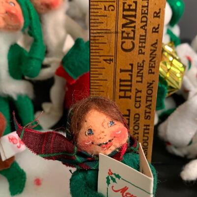 lot 370 Annalee Dolls: Santa, Carolers and More