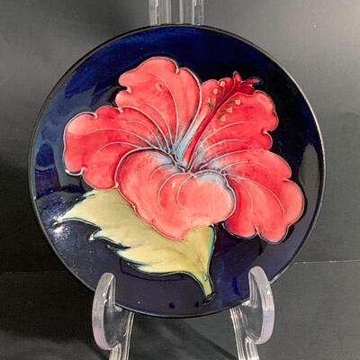 Lot 376 Vintage Wall Pocket, Vase and  Moorcroft Pottery Plates