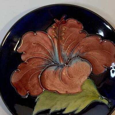 Lot 376 Vintage Wall Pocket, Vase and  Moorcroft Pottery Plates