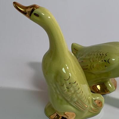 Lot 377 Vintage Carlton Ware  Vase & Vintage Gold Trimmed Birds & trinket Dish