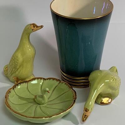Lot 377 Vintage Carlton Ware  Vase & Vintage Gold Trimmed Birds & trinket Dish