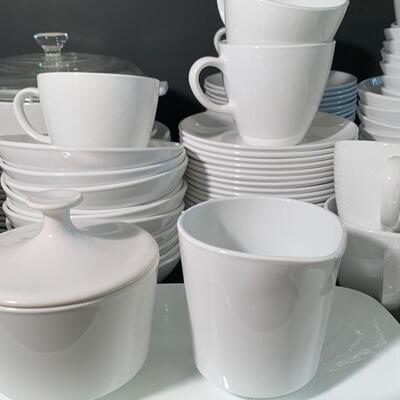 Lot 378: Vintage Centura by Corning