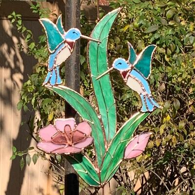 Lot 451: New Gallery Hummingbird Wind Chimes with Stained Glass