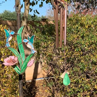 Lot 451: New Gallery Hummingbird Wind Chimes with Stained Glass