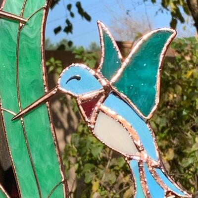 Lot 451: New Gallery Hummingbird Wind Chimes with Stained Glass