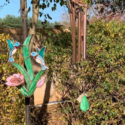 Lot 451: New Gallery Hummingbird Wind Chimes with Stained Glass