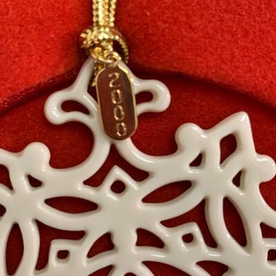 Lot 460: New HTF Lenox Snow Fantasies Lace Snowflake Ornaments, 1999/2000 and More