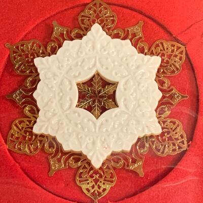 Lot 460: New HTF Lenox Snow Fantasies Lace Snowflake Ornaments, 1999/2000 and More