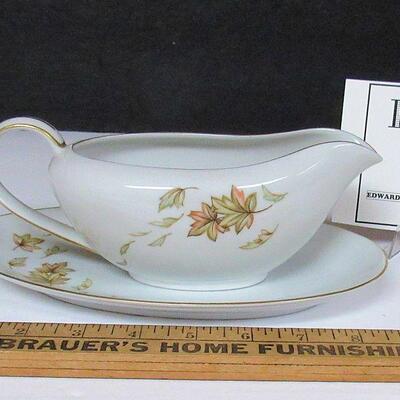 Vintage Norcrest Fall Theme Gravy Boat and Underplate