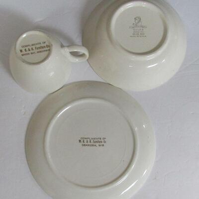 Vintage Childs Dishes Nursery Rhyme, WG&R Store Advertising