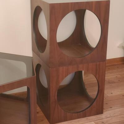 Lot 514: MCM Lane 3-Piece Coffee/End Table Set (Versatile)