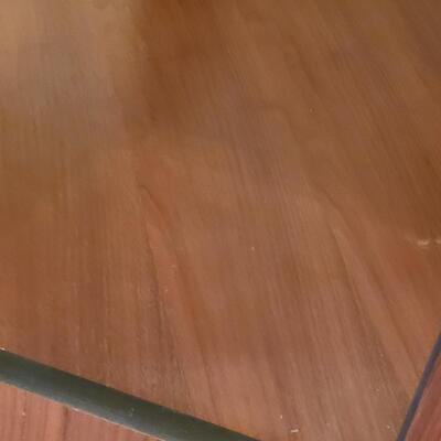 Lot 514: MCM Lane 3-Piece Coffee/End Table Set (Versatile)