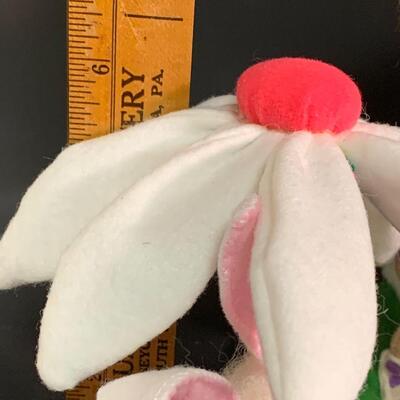 Lot 371 : Vintage Annalee Holiday Collection