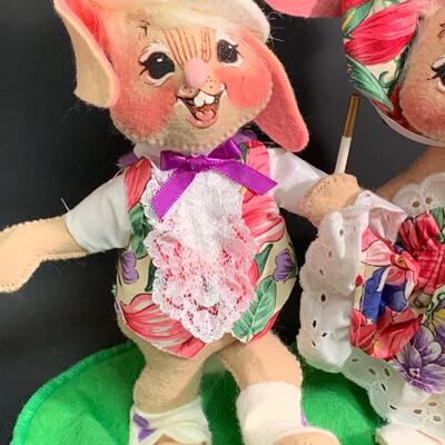Lot 371 : Vintage Annalee Holiday Collection