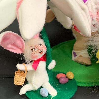 Lot 371 : Vintage Annalee Holiday Collection