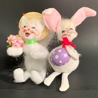 Lot 371 : Vintage Annalee Holiday Collection