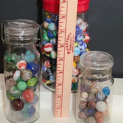 Lot 489: Vintage/Antique Marbles