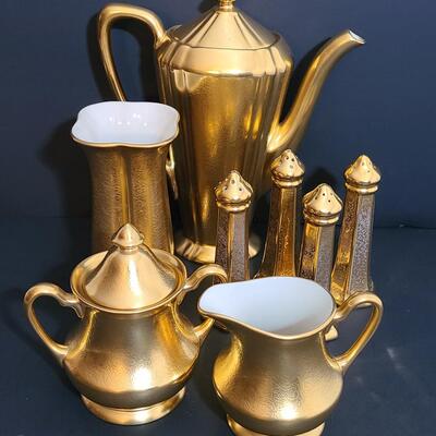 Lot 488: Vintage Pickard "Gold" Tea Set, Vase, and Salt/Pepper Sets