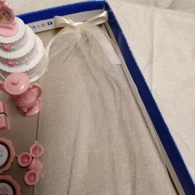 1966 & 68 Vintage Wedding Barbie couple
