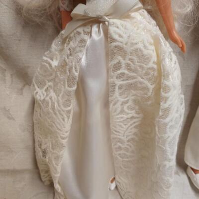 1966 & 68 Vintage Wedding Barbie couple