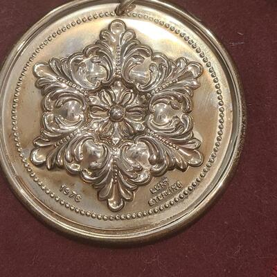 Lot J2: New Vintage Lunt Sterling Medallion "Mistletoe" Pendants/Ornaments (38grams)