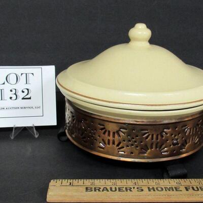 Vintage Pfaltzgraff Village Casserole in Copper Holder