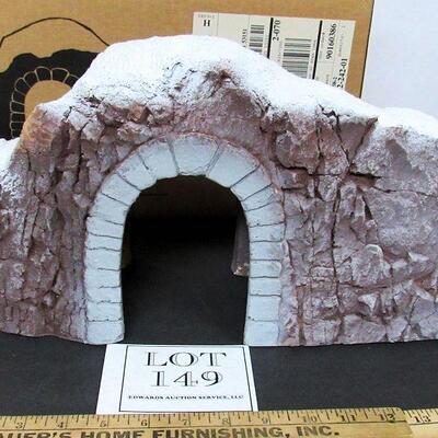 Never Used Dept 56 Tunnel for Village Set, In Original Mailing Box