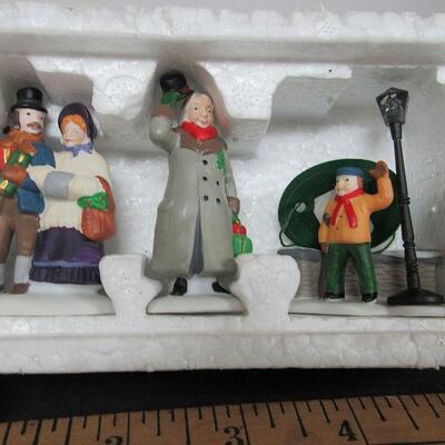 Older Dept 56 Heritage Village Christmas Carol Morning Figures