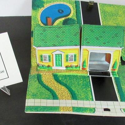 Vintage Hot Wheels Vinyl Pop Up House and Car Port, No Car