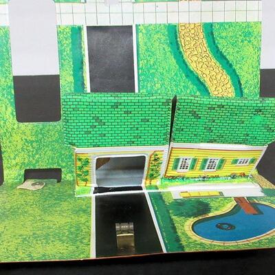 Vintage Hot Wheels Vinyl Pop Up House and Car Port, No Car