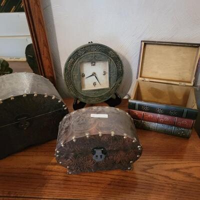 3 storage box sets clock on stand