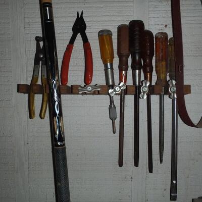 ALL contents of 3 barns video (video link in description)
