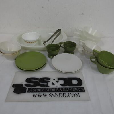 Vintage Corelle Cup, Melmac Plates/Cups, Anchor Hocking Bowl, Pyrex Serving