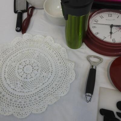 17 pc Kitchen Lot: Small Tea Pots, Crock Pot, Insulated Bottle, Ceramic Bowls