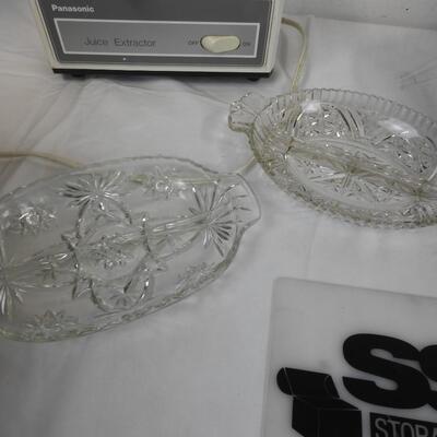 Kitchen Lot: Juice Extractor, Indoor Grill, 2 Glass Dishes