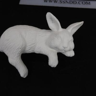 11 White Ceramic Easter Decorations For Painting