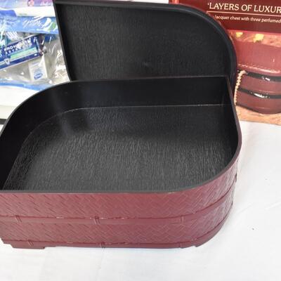 RaffinÃ¨e 2-Tier Lacquer Chest, Perfume Missing, Crest Tooth cleaning Kit - New