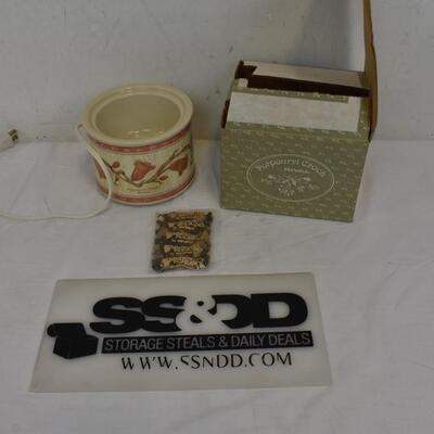 Potpourri Crock by Rival Quality Stoneware, with Fragrance Packet - New